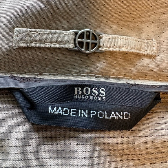 Boss Hugo Boss Tan Perforated Pleated Jacket | Size 6 - Picture 7 of 9